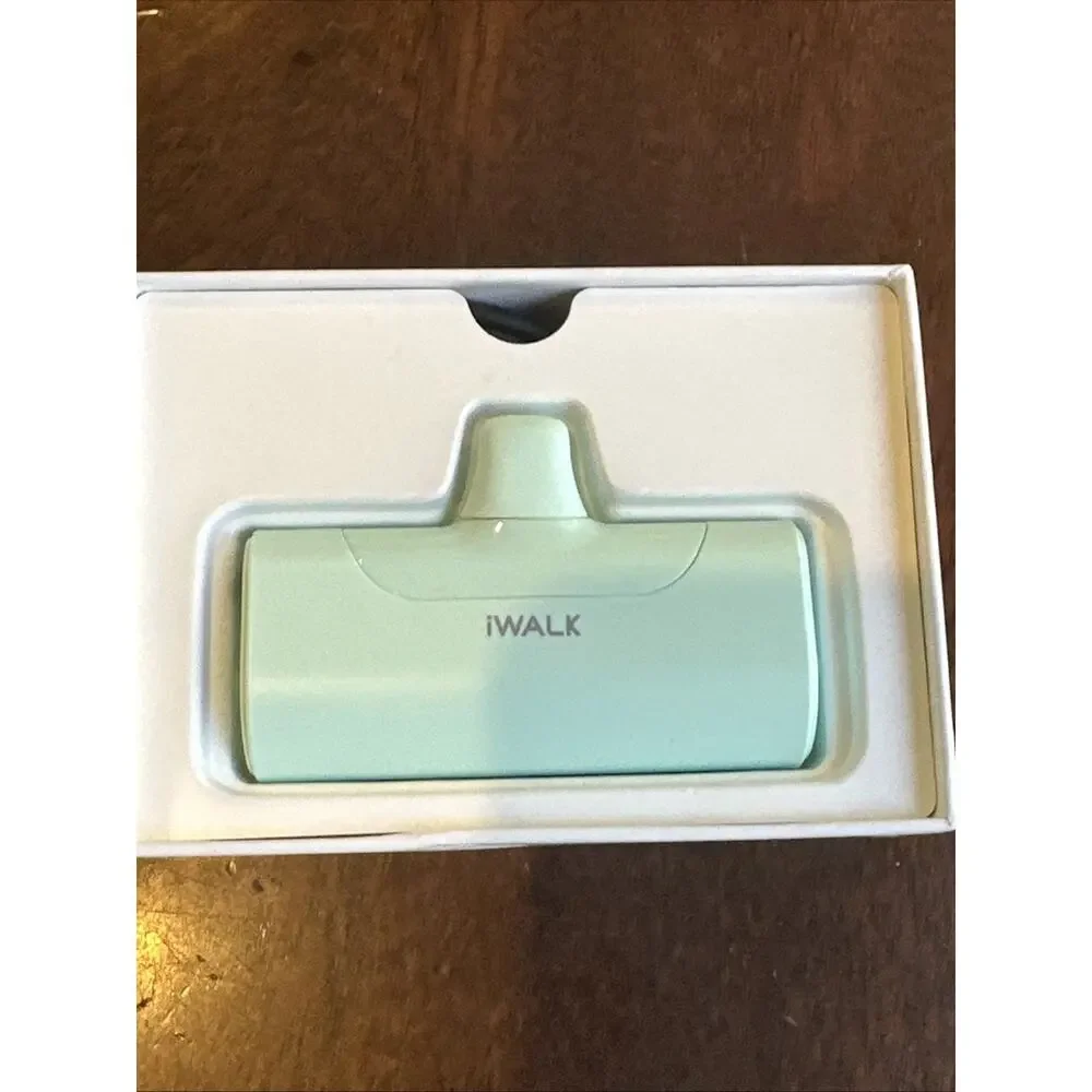 iWALK LinkPod4 4500mAh Portable iPhone Charger Powerbank - Green DBL4500L - New!